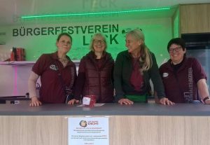 Weinwagen Crew